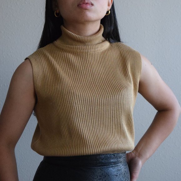 Sag Harbor sleeveless ribbed knit turtleneck camel - Picture 2 of 9